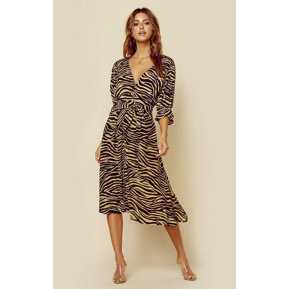 NWT FAITHFULL THE BRAND Rafa Midi Dress